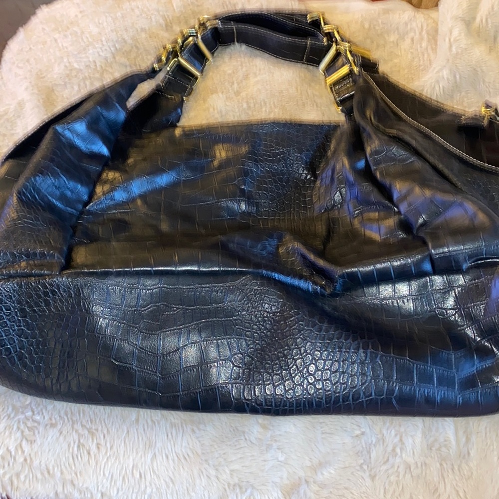 Chocolate handbag black faux 🐊 substantial sized tote.